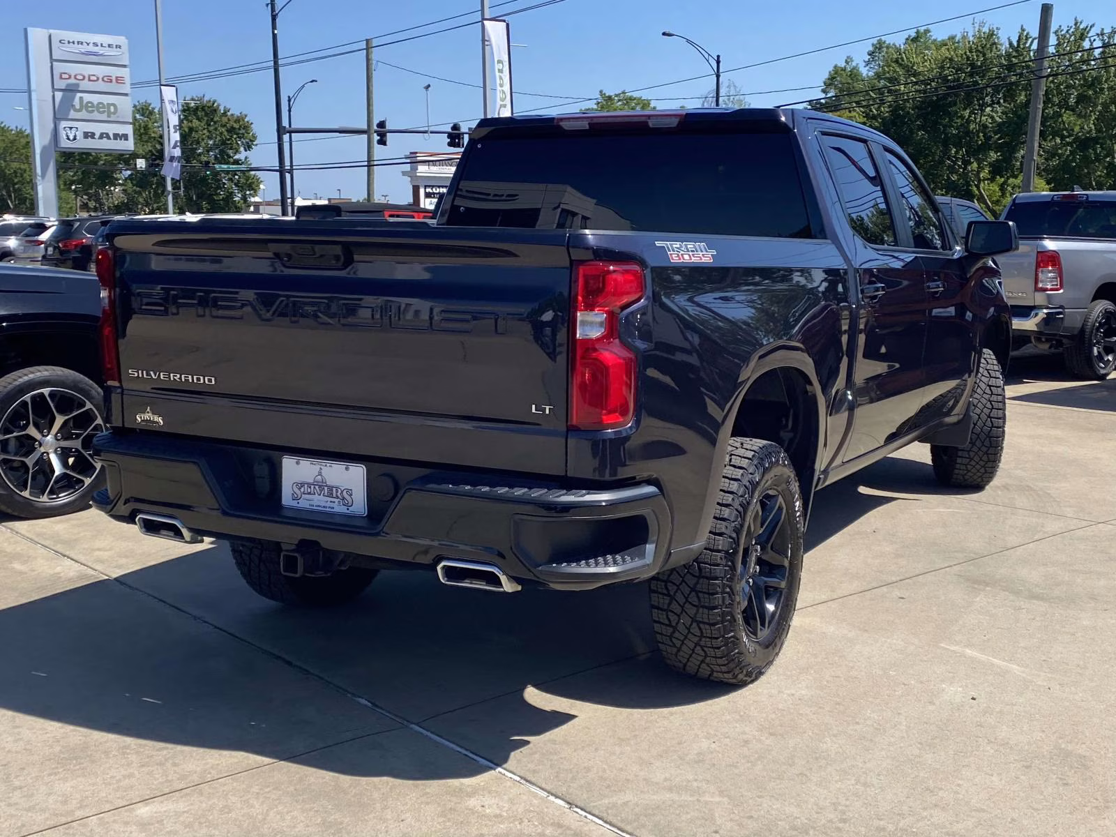 2023 Dark Ash Metallic Chevrolet Silverado 1500 LT Trail Boss 4X4 Truck