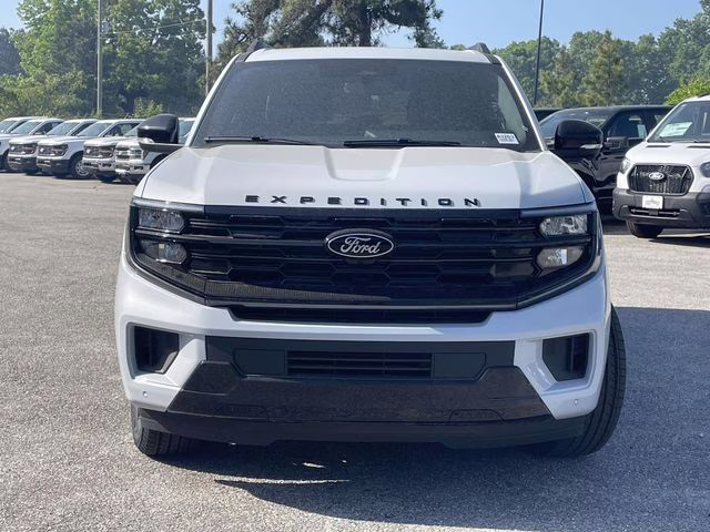 2026 Silver Metallic Ford Expedition Max Platinum 4X4 SUV