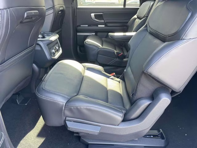 2026 Silver Metallic Ford Expedition Max Platinum 4X4 SUV