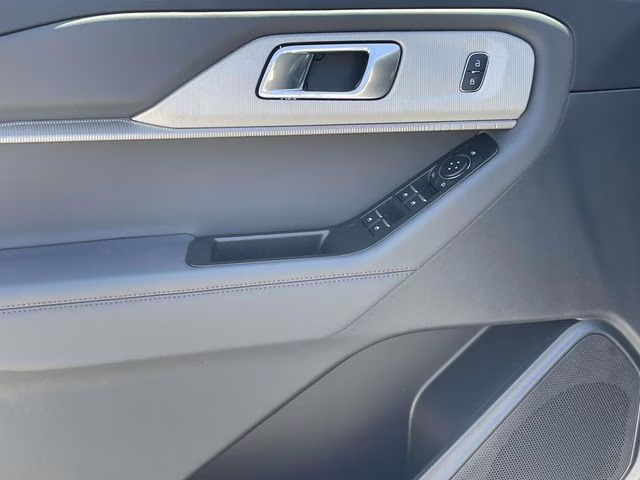 2026 White Metallic Ford Explorer Active RWD SUV