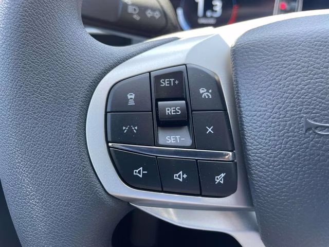 2026 White Metallic Ford Explorer Active RWD SUV