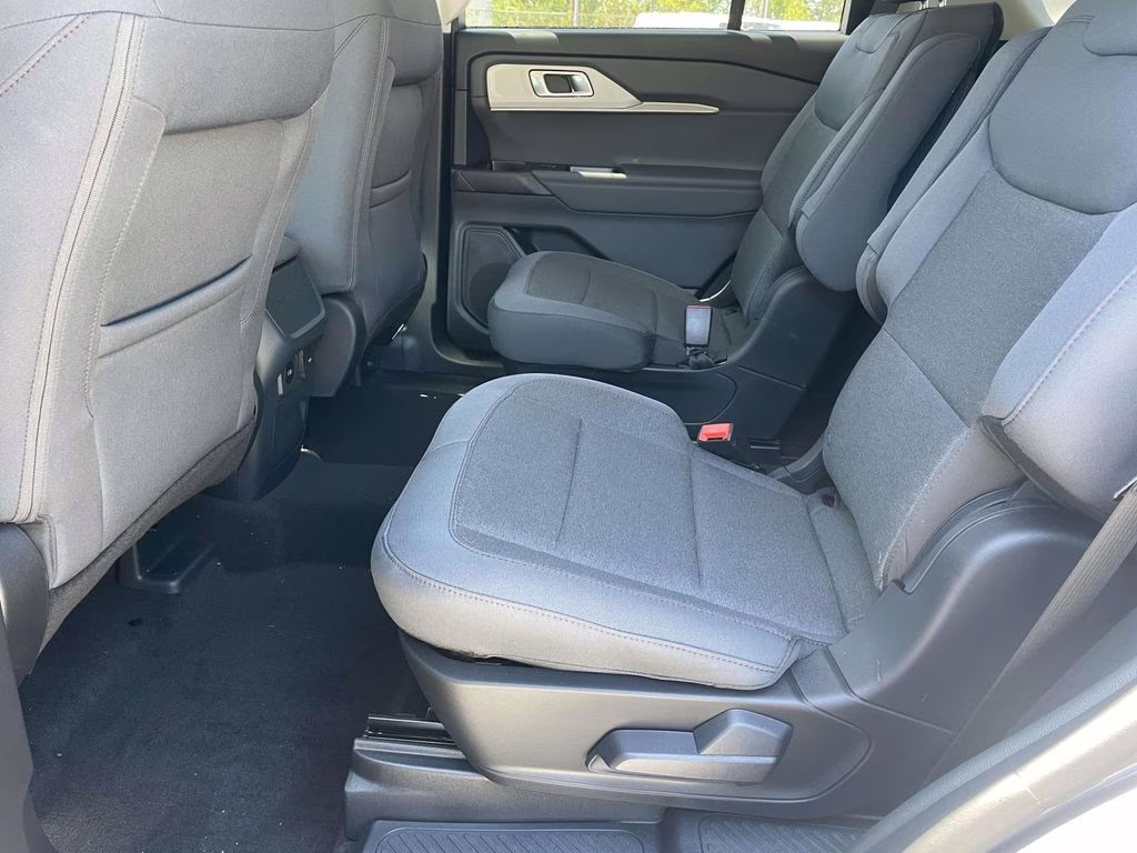 2026 Gray Metallic Ford Explorer Active RWD SUV