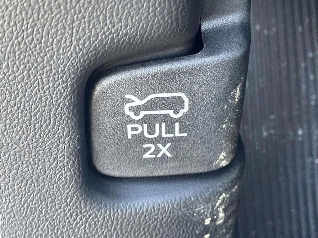 2026 White Metallic Ford Explorer Active RWD SUV