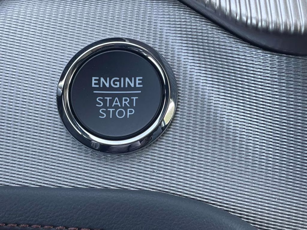 2026 White Metallic Ford Explorer Active RWD SUV