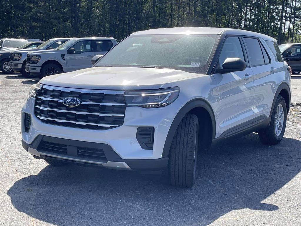 2026 White Metallic Ford Explorer Active RWD SUV