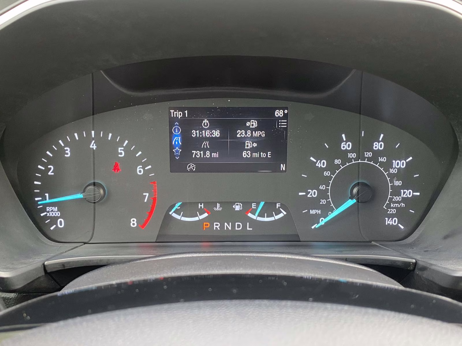 2022 Rapid Red Metallic Tinted Clearcoat Ford Escape SE FWD SUV