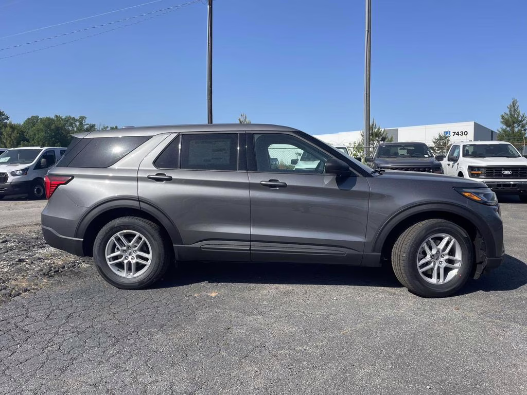 2026 Gray Metallic Ford Explorer Active RWD SUV