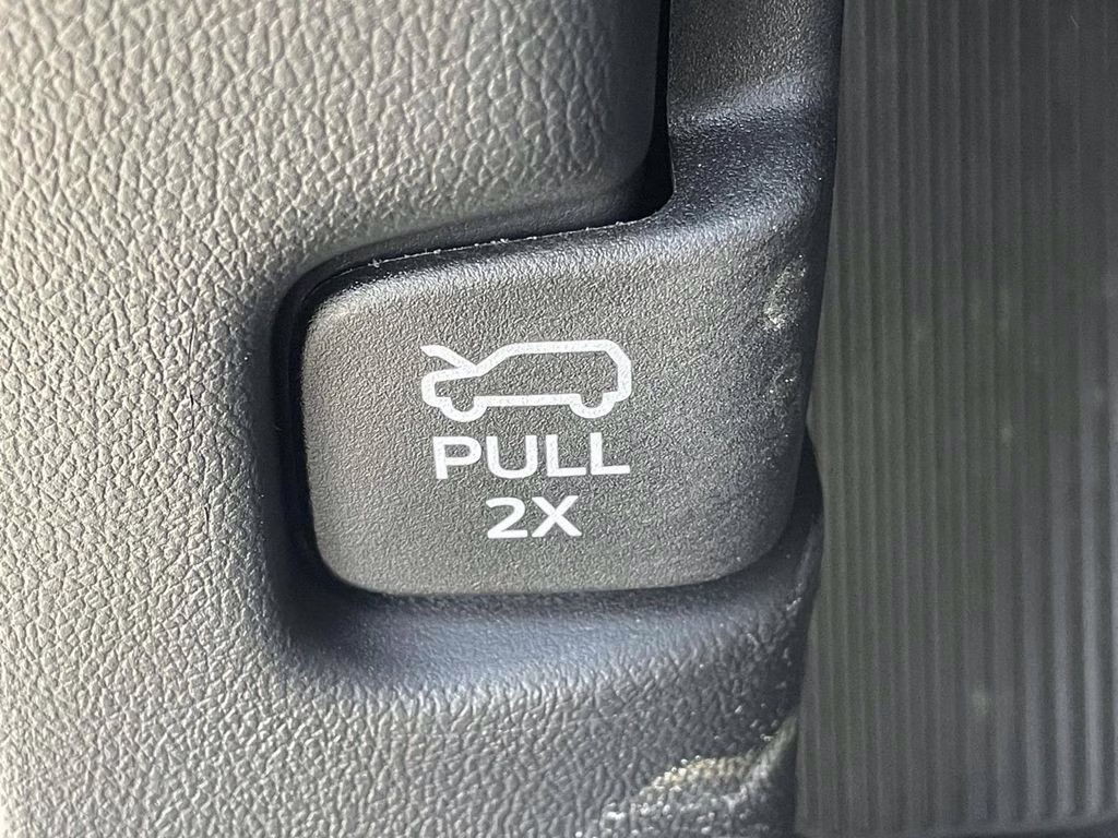 2026 White Ford Explorer Active RWD SUV