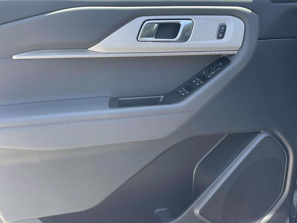 2026 Gray Metallic Ford Explorer Active RWD SUV