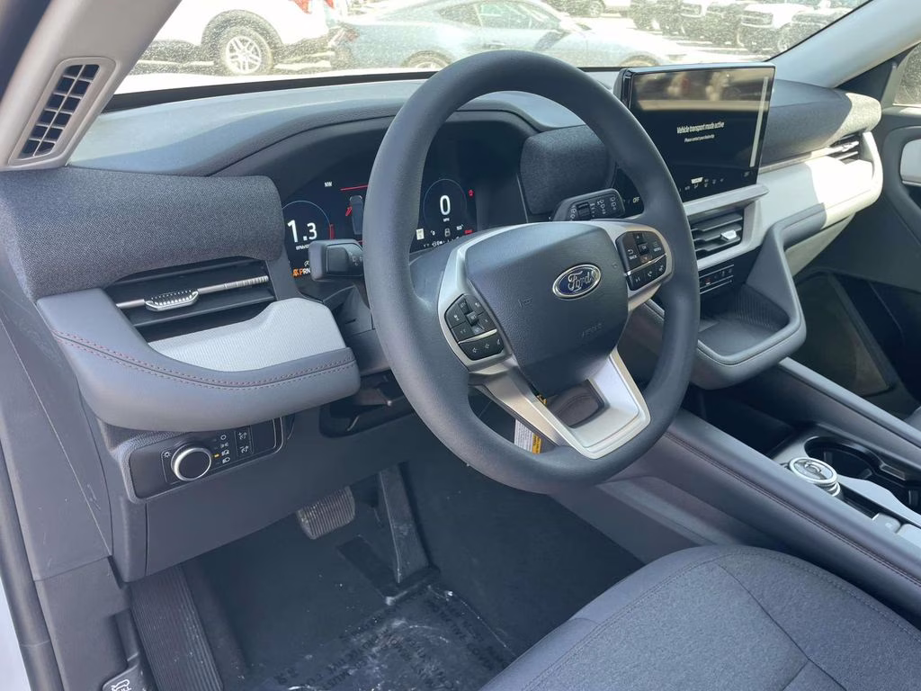 2026 White Metallic Ford Explorer Active RWD SUV