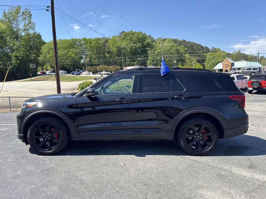 2023 Black Metallic Ford Explorer ST 4X4 SUV