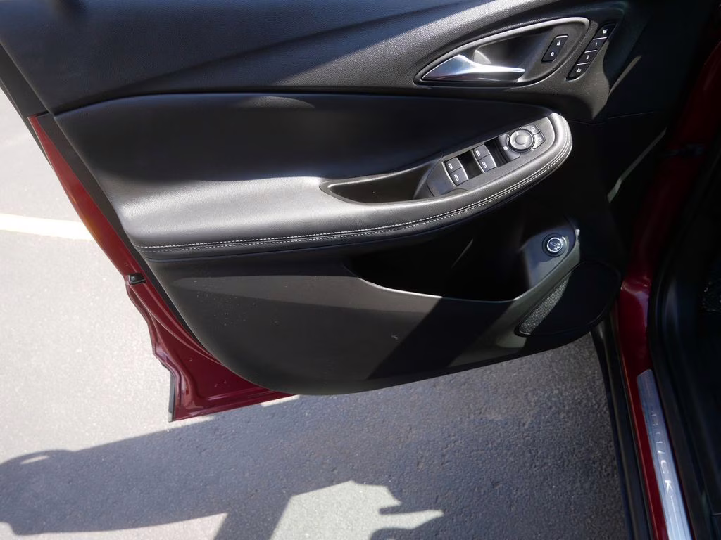 2023 Cinnabar Metallic Buick Encore GX Essence AWD SUV