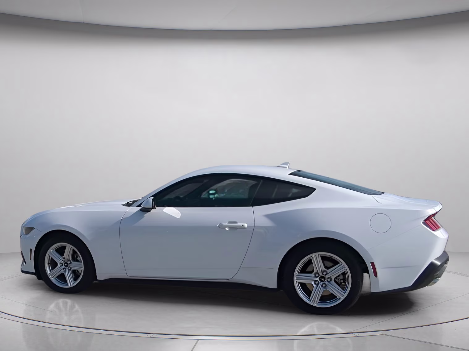 2026 Oxford White Ford Mustang EcoBoost RWD Coupe