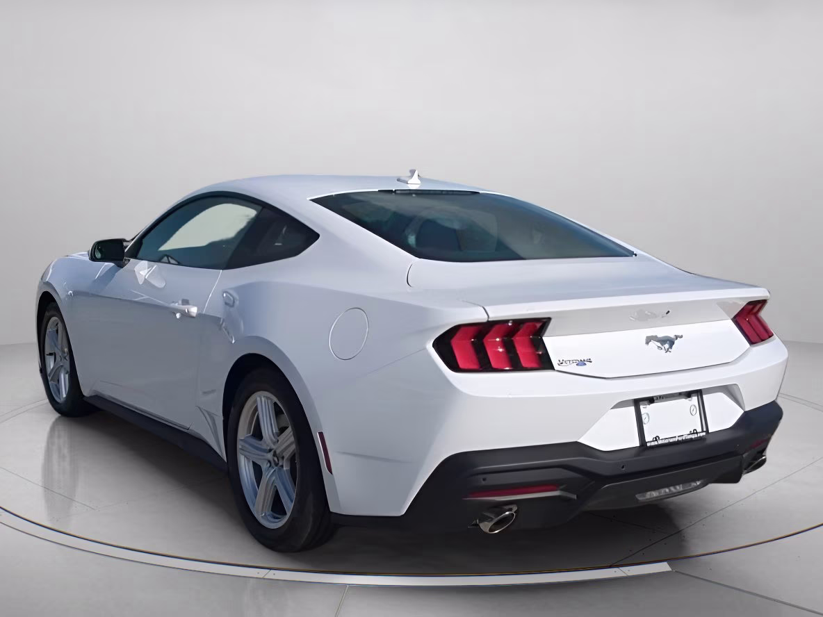 2026 Oxford White Ford Mustang EcoBoost RWD Coupe