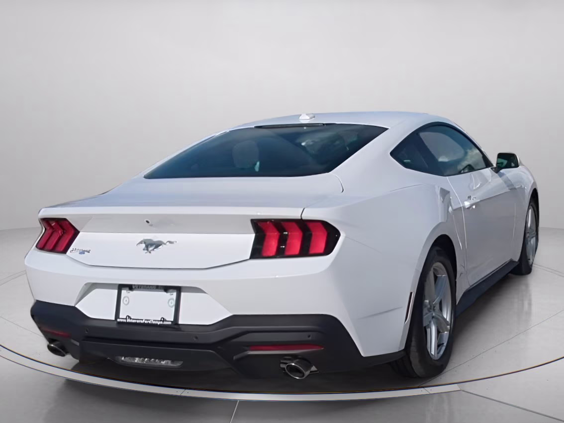 2026 Oxford White Ford Mustang EcoBoost RWD Coupe