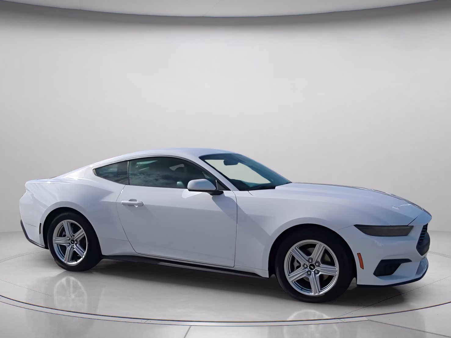 2026 Oxford White Ford Mustang EcoBoost RWD Coupe