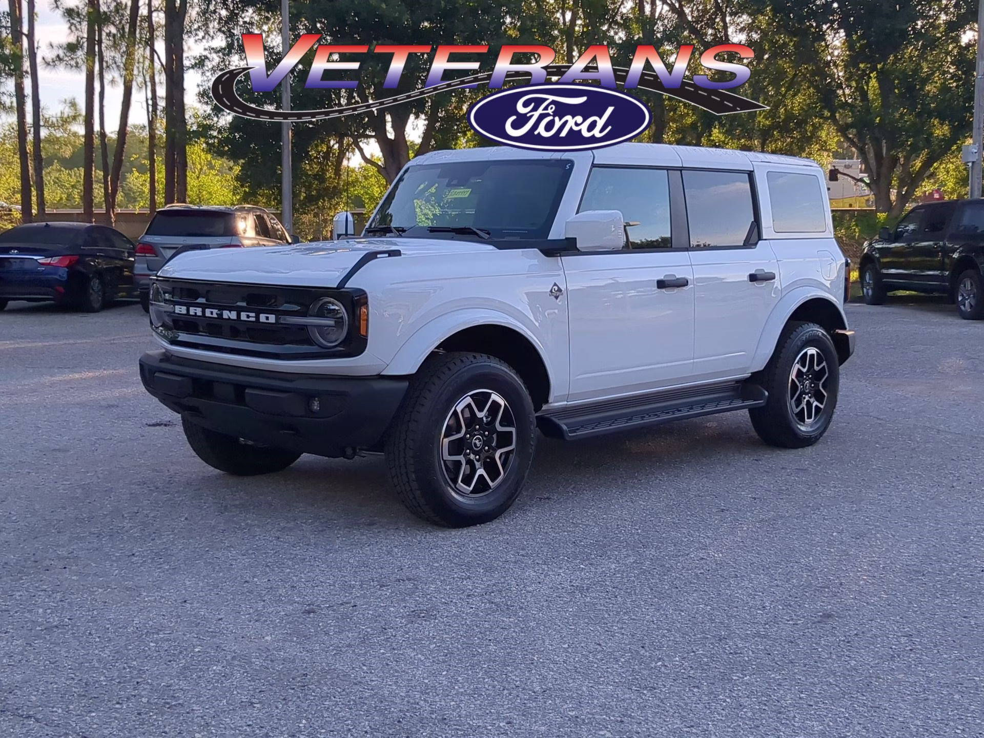 2026 Oxford White Ford Bronco Outer Banks 4X4 Convertible