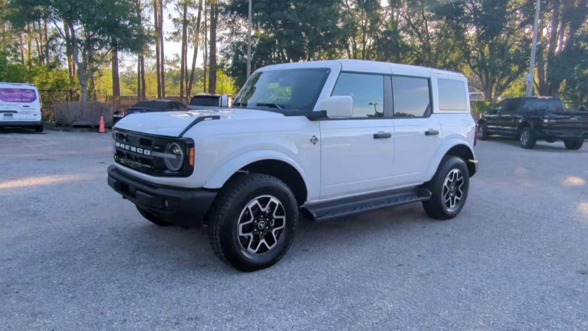 2026 Oxford White Ford Bronco Outer Banks 4X4 Convertible
