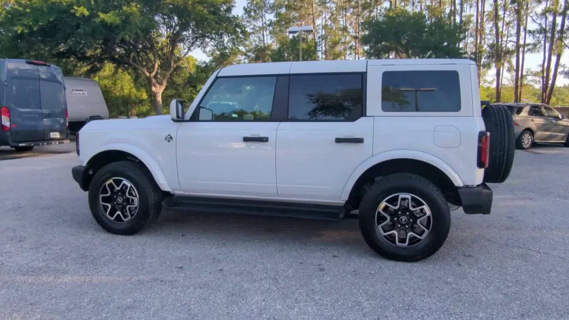2026 Oxford White Ford Bronco Outer Banks 4X4 Convertible
