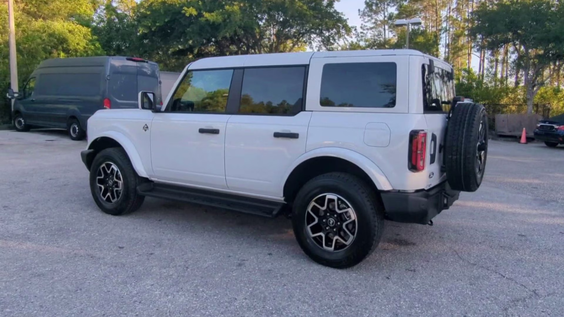 2026 Oxford White Ford Bronco Outer Banks 4X4 Convertible