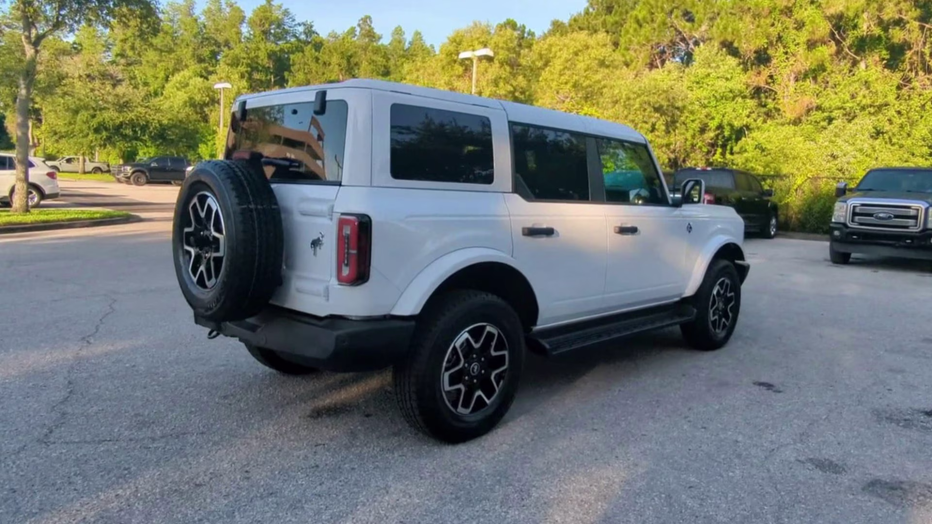 2026 Oxford White Ford Bronco Outer Banks 4X4 Convertible