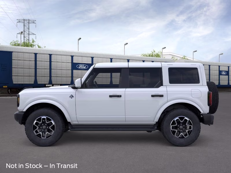 2026 Oxford White Ford Bronco Outer Banks 4X4 Convertible