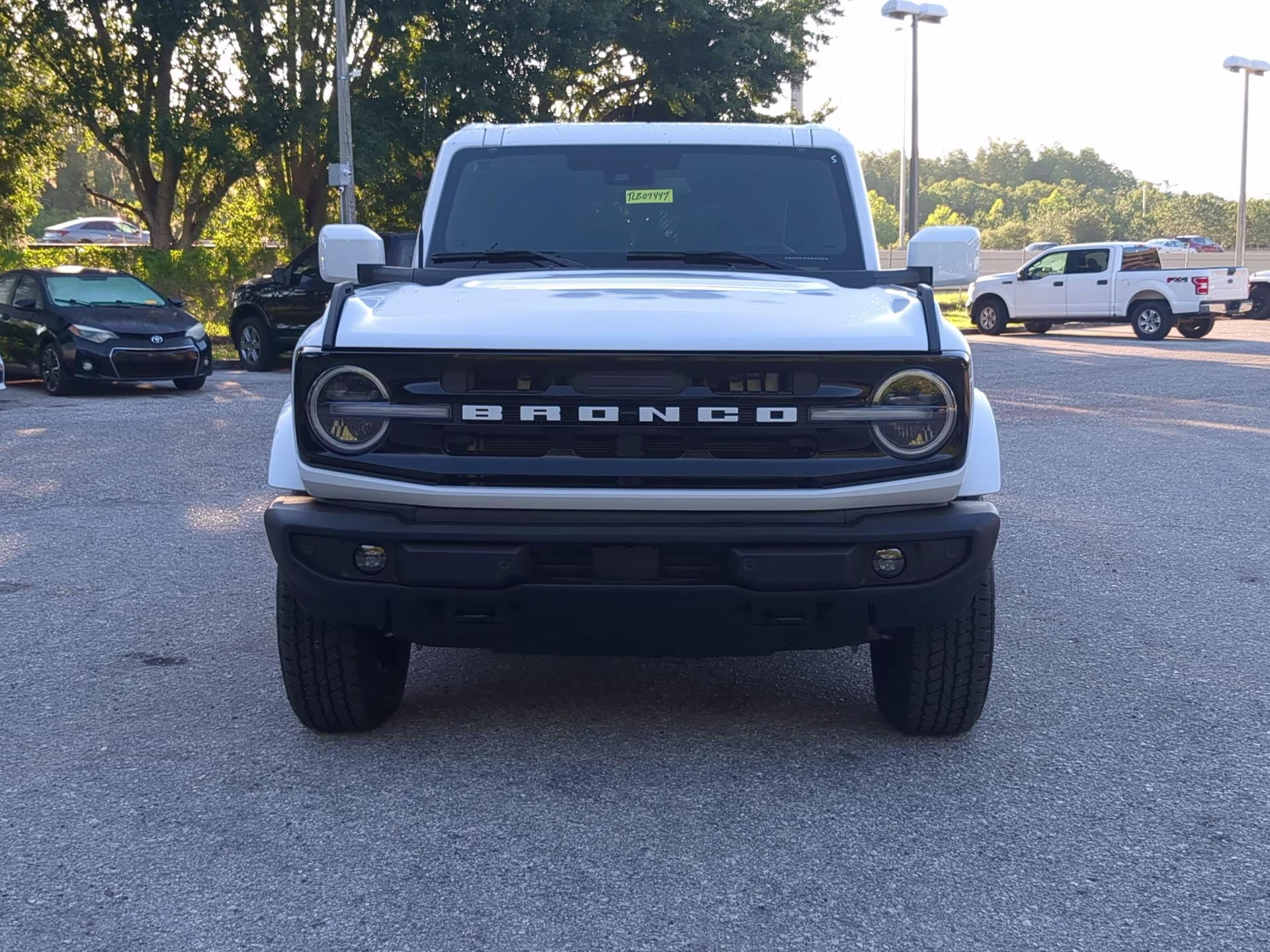 2026 Oxford White Ford Bronco Outer Banks 4X4 Convertible