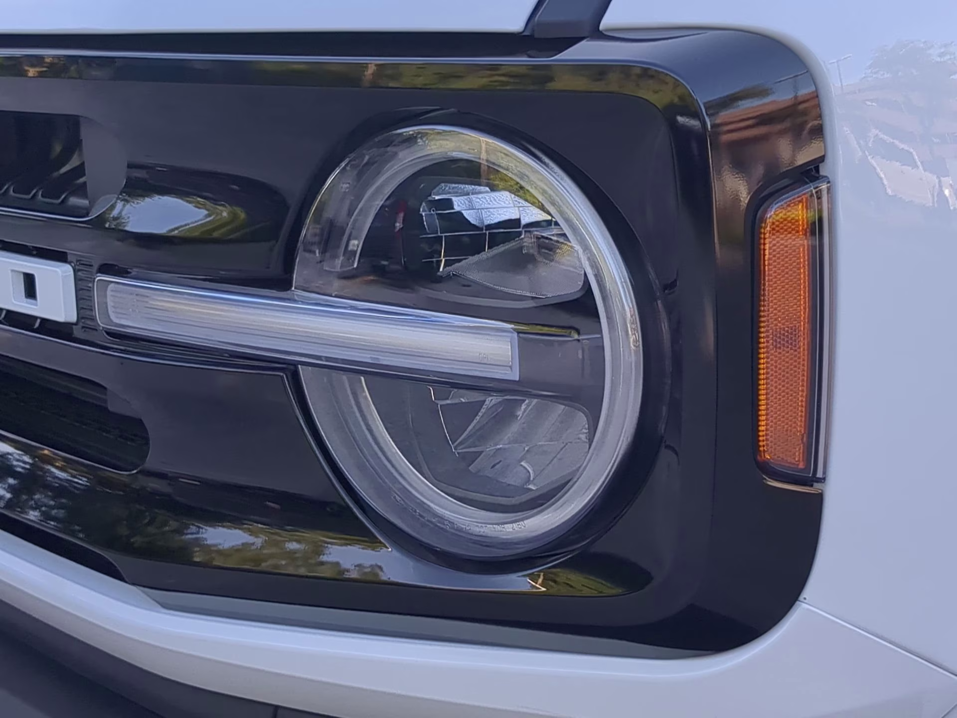 2026 Oxford White Ford Bronco Outer Banks 4X4 Convertible