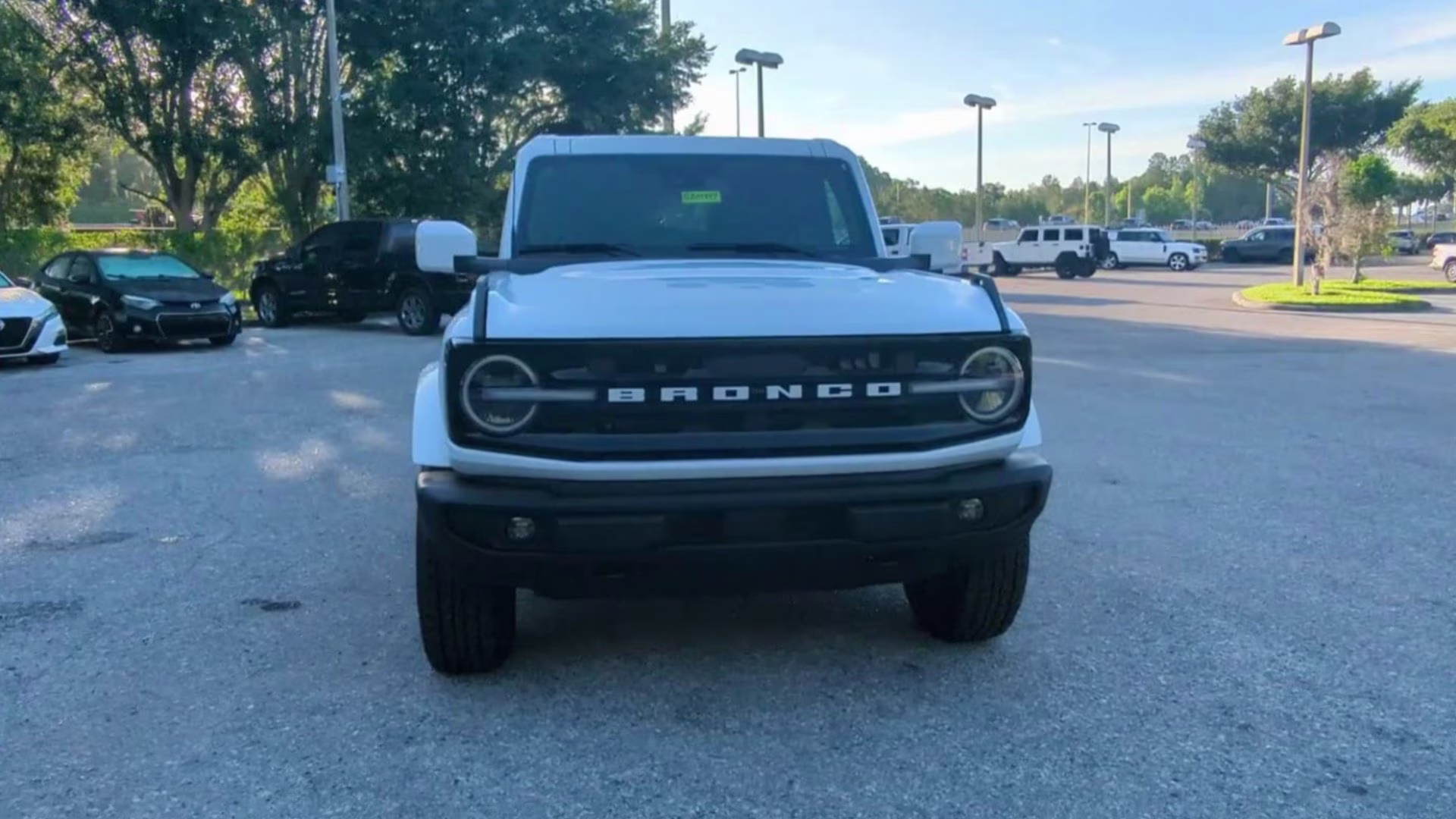 2026 Oxford White Ford Bronco Outer Banks 4X4 Convertible