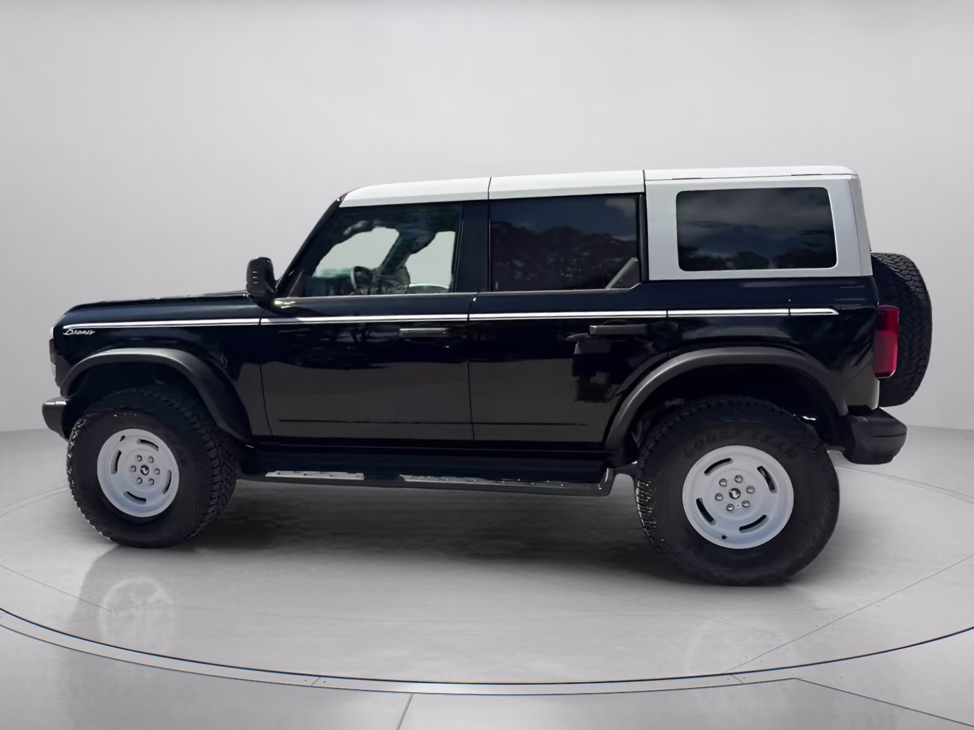 2026 Shadow Black Ford Bronco Heritage Edition 4X4 Convertible