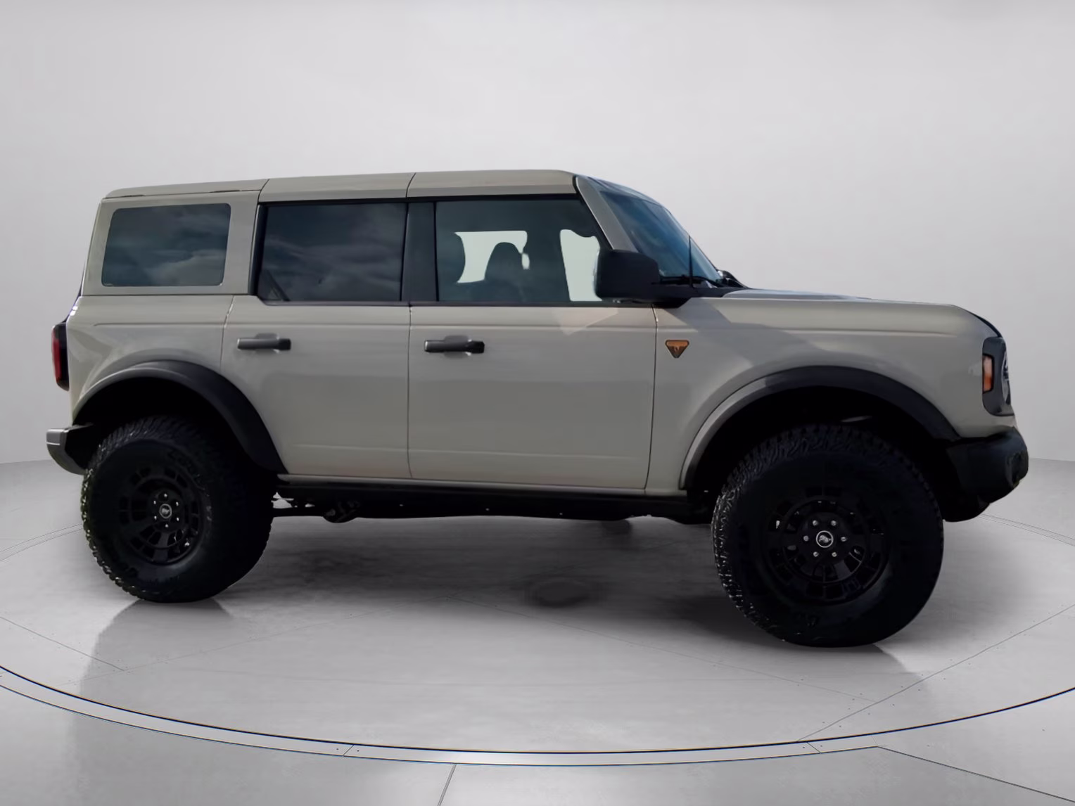 2026 Beige Ford Bronco Badlands 4X4 Convertible