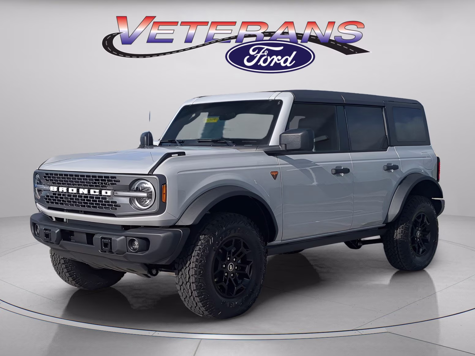 2026 Shelter Green Metallic Ford Bronco Badlands 4X4 Convertible