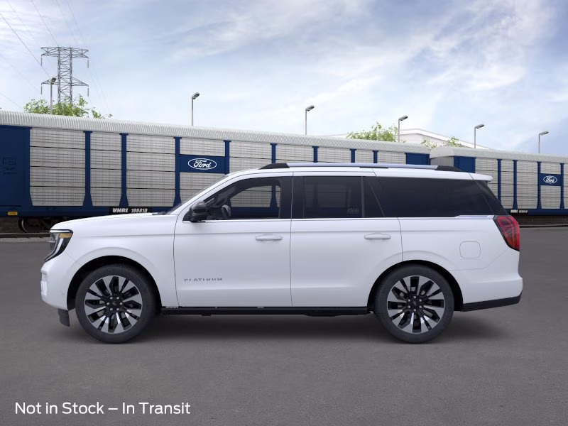 2026 Star White Metallic Tri-Coat Ford Expedition Platinum 4X4 SUV