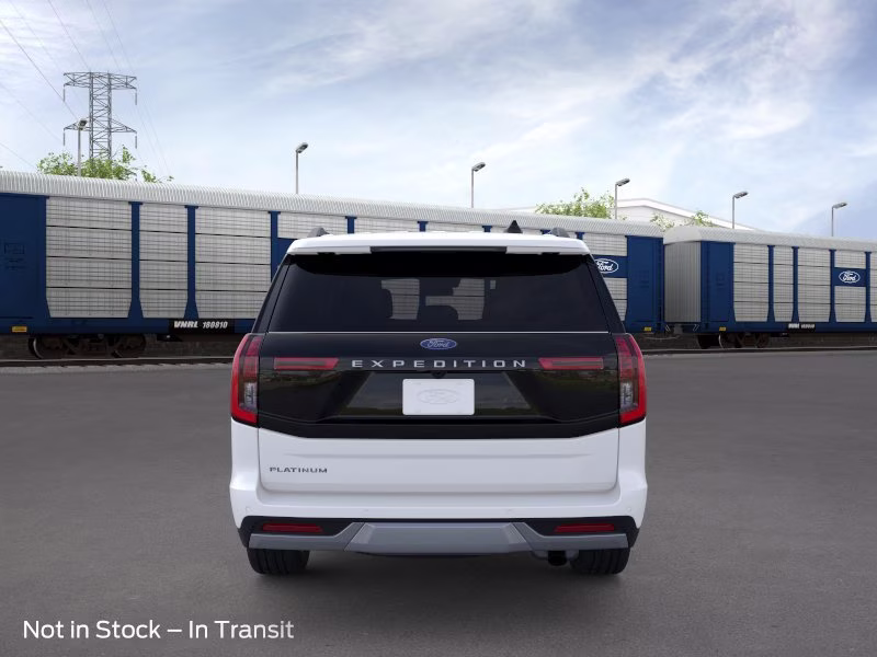 2026 Star White Metallic Tri-Coat Ford Expedition Platinum 4X4 SUV