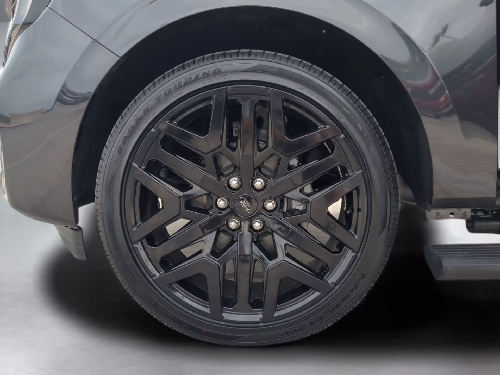 2026 Dark Matter Gray Metallic Ford Expedition Platinum 4X4 SUV
