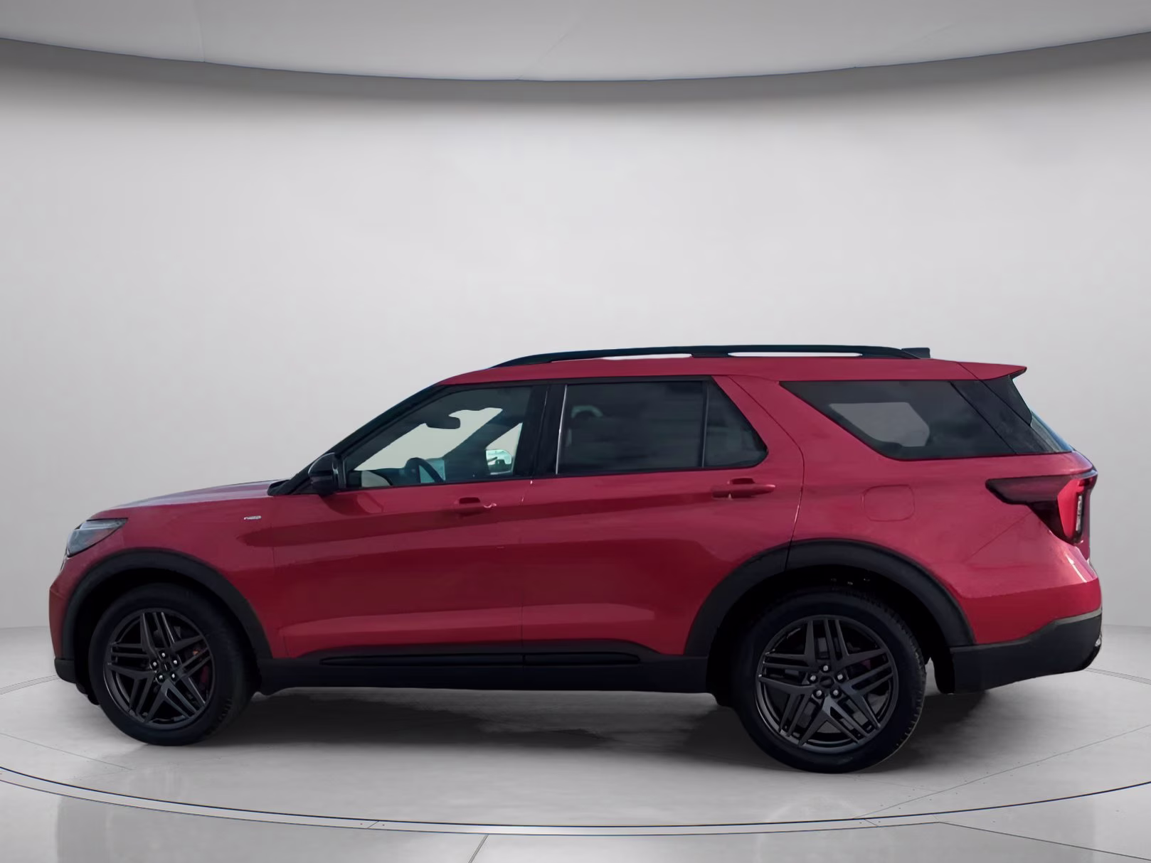 2026 Rapid Red Metallic Tinted Clearcoat Ford Explorer ST-Line RWD SUV