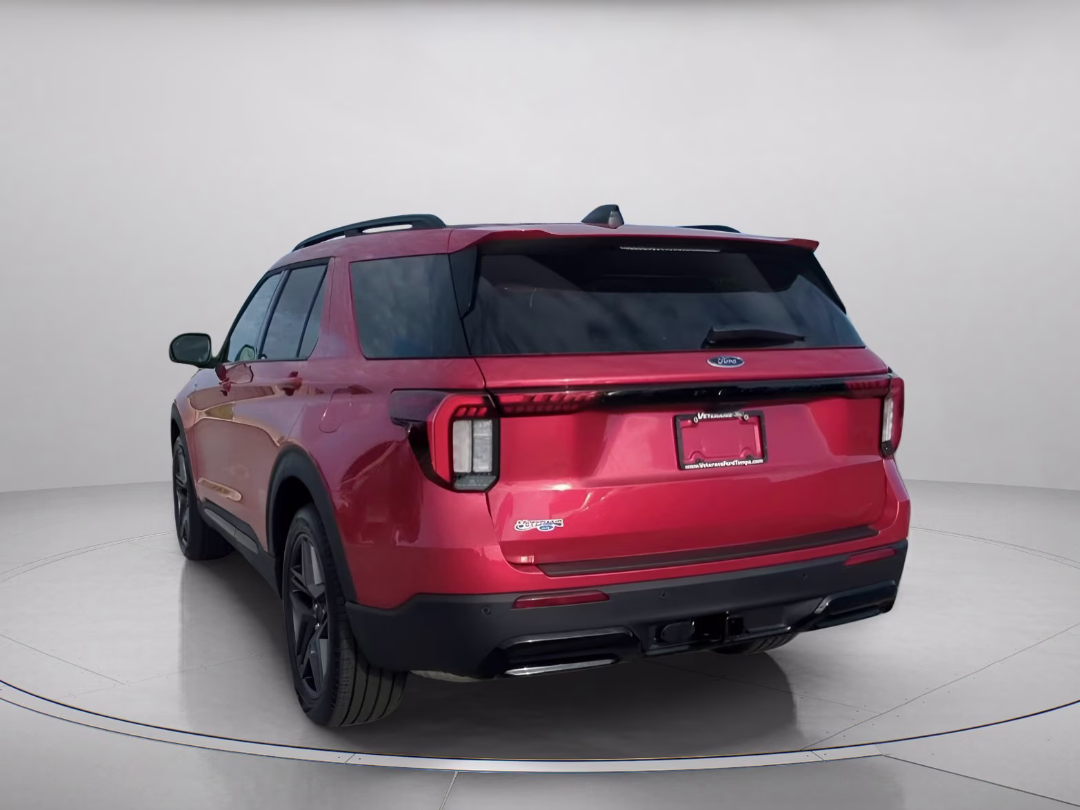2026 Rapid Red Metallic Tinted Clearcoat Ford Explorer ST-Line RWD SUV