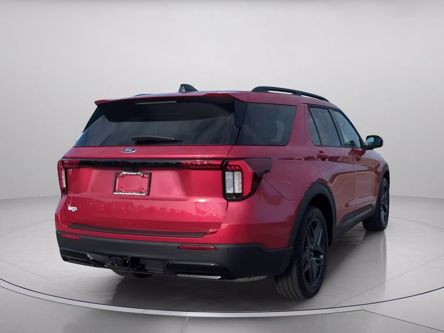 2026 Rapid Red Metallic Tinted Clearcoat Ford Explorer ST-Line RWD SUV