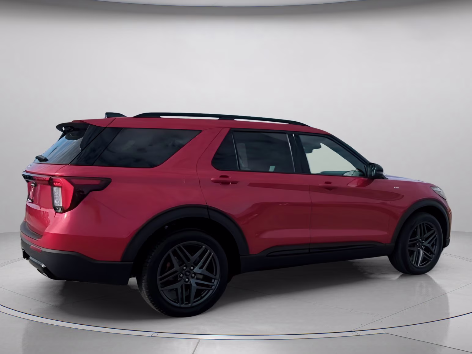 2026 Rapid Red Metallic Tinted Clearcoat Ford Explorer ST-Line RWD SUV