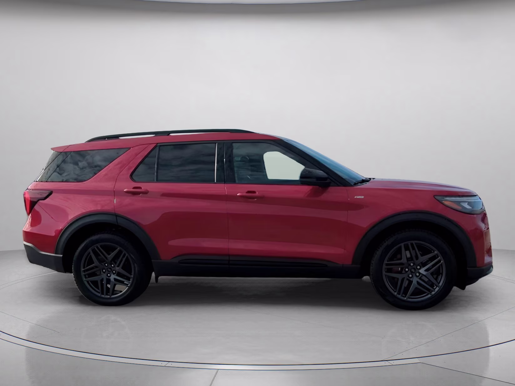 2026 Rapid Red Metallic Tinted Clearcoat Ford Explorer ST-Line RWD SUV