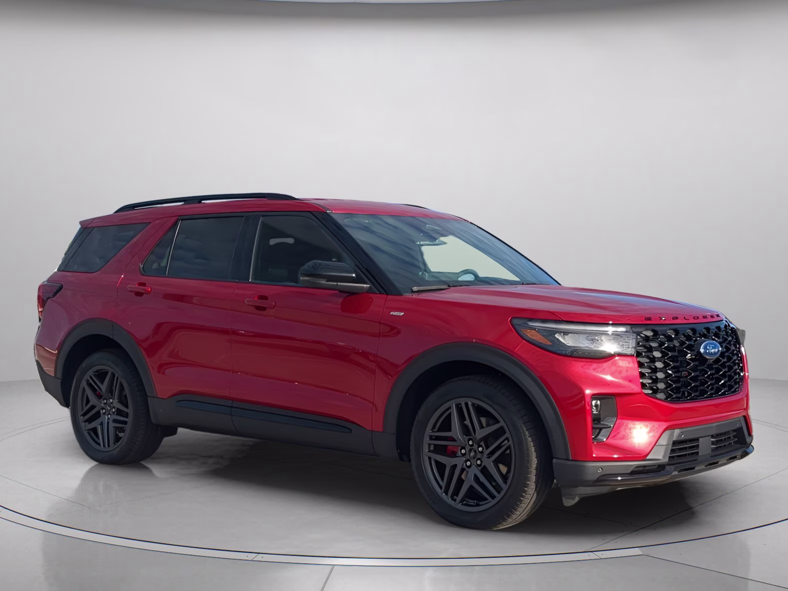 2026 Rapid Red Metallic Tinted Clearcoat Ford Explorer ST-Line RWD SUV