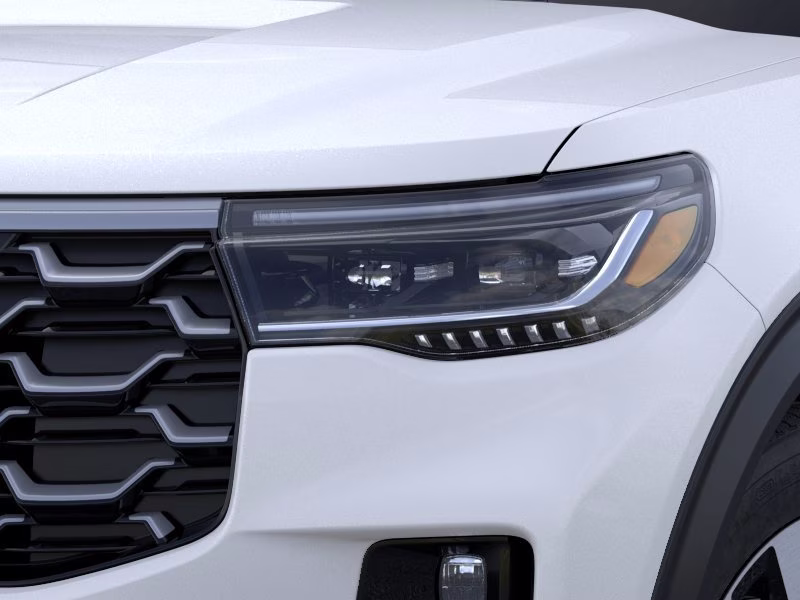 2026 Star White Metallic Tri-Coat Ford Explorer Platinum 4X4 SUV