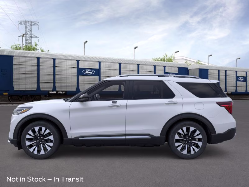 2026 Space White Metallic Ford Explorer Platinum 4X4 SUV