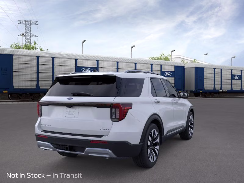 2026 Space White Metallic Ford Explorer Platinum 4X4 SUV