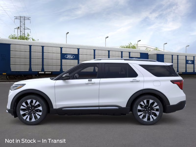 2026 Star White Metallic Tri-Coat Ford Explorer Platinum 4X4 SUV