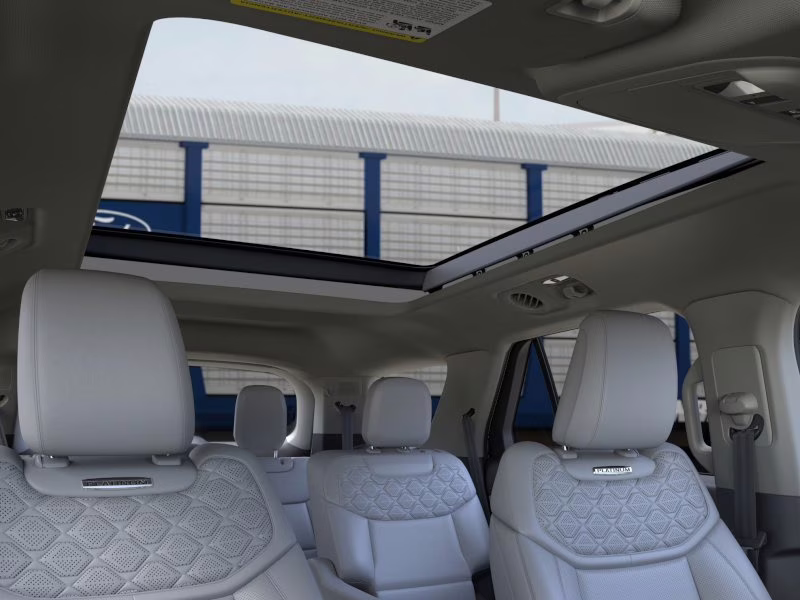2026 Star White Metallic Tri-Coat Ford Explorer Platinum 4X4 SUV