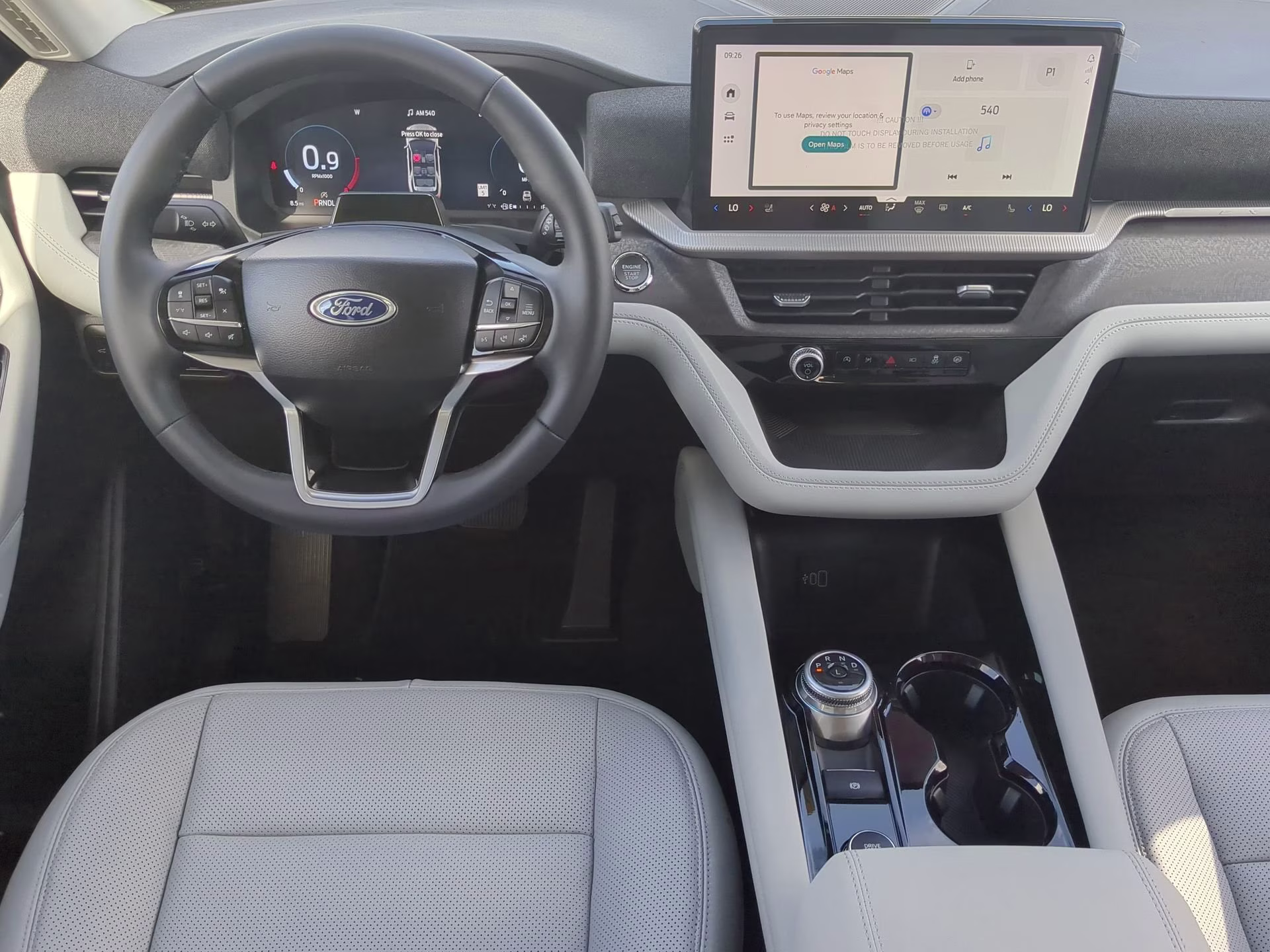 2026 Star White Metallic Tri-Coat Ford Explorer Platinum 4X4 SUV