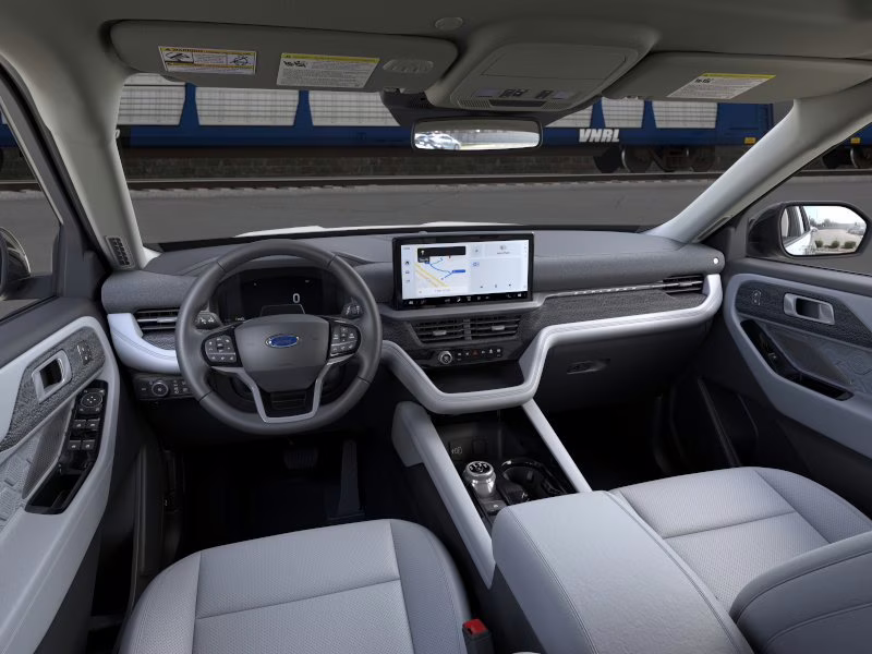 2026 Star White Metallic Tri-Coat Ford Explorer Platinum 4X4 SUV