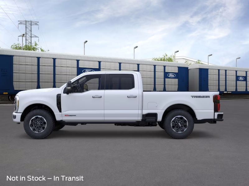 2026 Star White Metallic Tri-Coat Ford Super Duty F-250 SRW Platinum Crew Cab Pickup 4X4 Truck