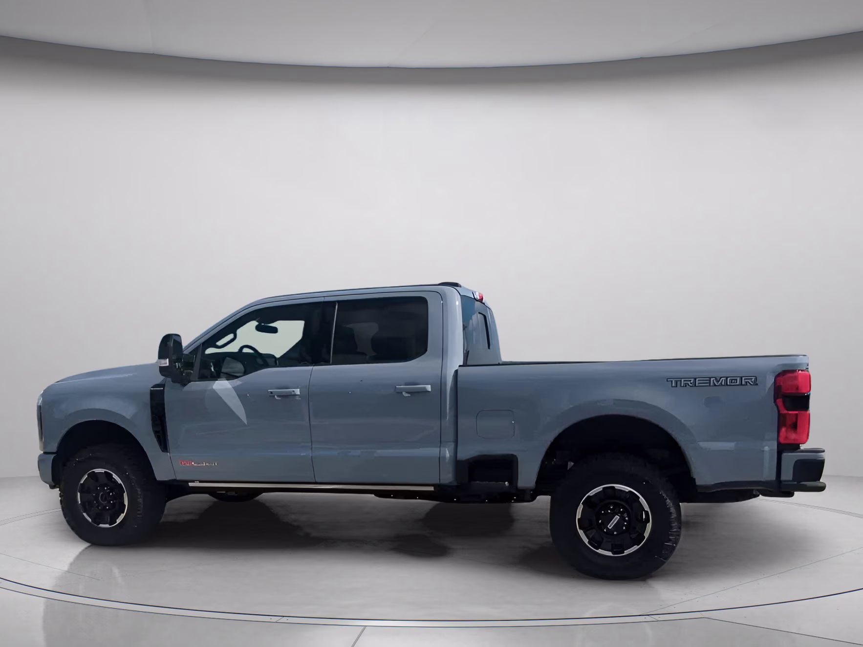 2026 Glacier Gray Metallic Tri-Coat Ford Super Duty F-250 SRW Platinum Crew Cab Pickup 4X4 Truck